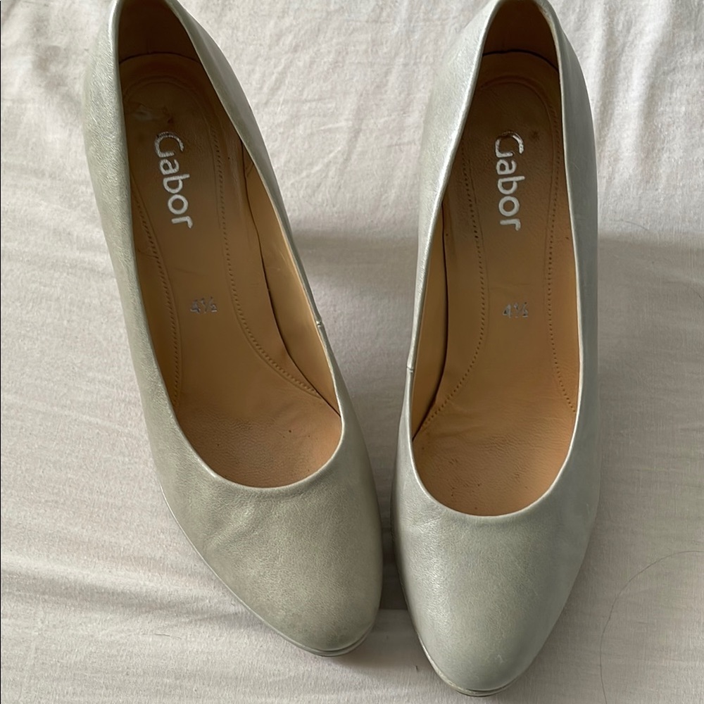 Gabor Women's Gray Pumps